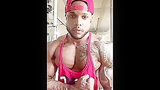 HANDSOME BLACK BODYBUILDER