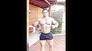 Muscle daddy