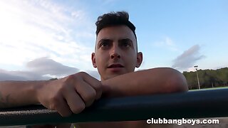 Spanish boy fucking bareback for extra cash