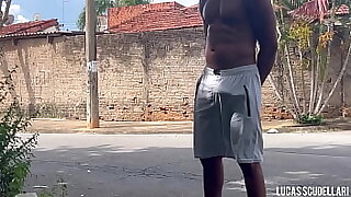 Fui dar um rol&ecirc; sem cueca e ganhei mij&atilde;o de macho no mato