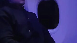 Cute dude has a super risky wank right on his seat in the open on the plane and releases a hot load. Cumshot @1:18