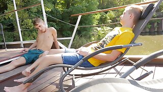 Cabin Shota (Ben Kingston, Ron Negba)