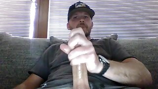 He jerks off his cum load before heading off to work
