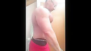 Daddy check time!