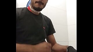 QUASE FUI PEGO BATENDO UMA NA OBRA&period;