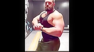 Bodybuilder Flexing - Carson