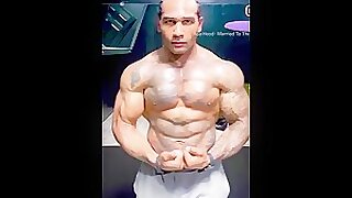 DV FAVE: FLEX FOR ME, ZADDY