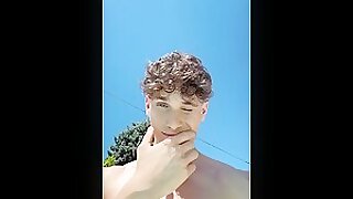 TANNED MUSCLES