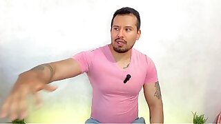 Militar argentino es pre&ntilde;ado por un hetero curioso dotado&excl; Lo hizo gemir de placer y lo dejo batido de semen&period; Relatos sexual