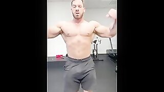 Muscle stud Oliver